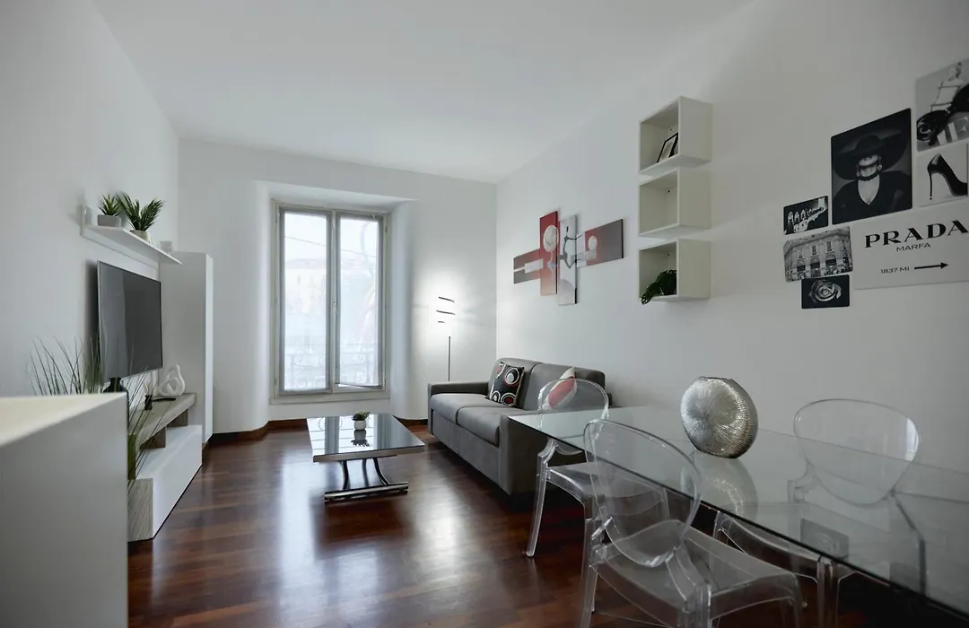 Cadorna Cityview Flat - Strategic Position In The Middle Of The Square-1